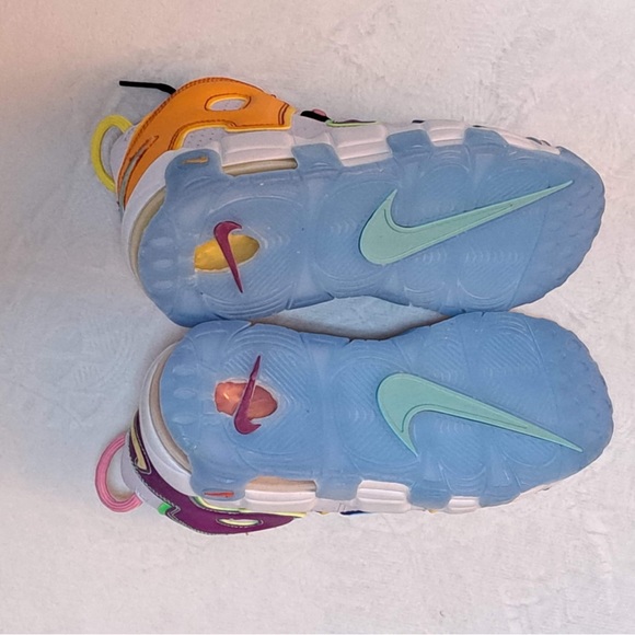 Wmns Sz 8.5: Nike Air More Uptempo GS DH0624-500 - Picture 8 of 12